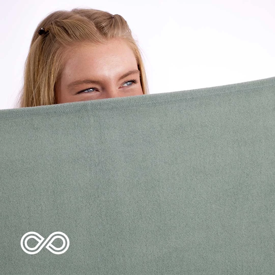 100% Organic Cotton Fleece Blanket by INNSBRUCK - Eco-Friendly, Plastic-Free, PVC-Free Bed & Living Room Comfort 8 Vendor-unknown BedBath INNSBRUCK 100% Organic Cotton Fleece Blanket