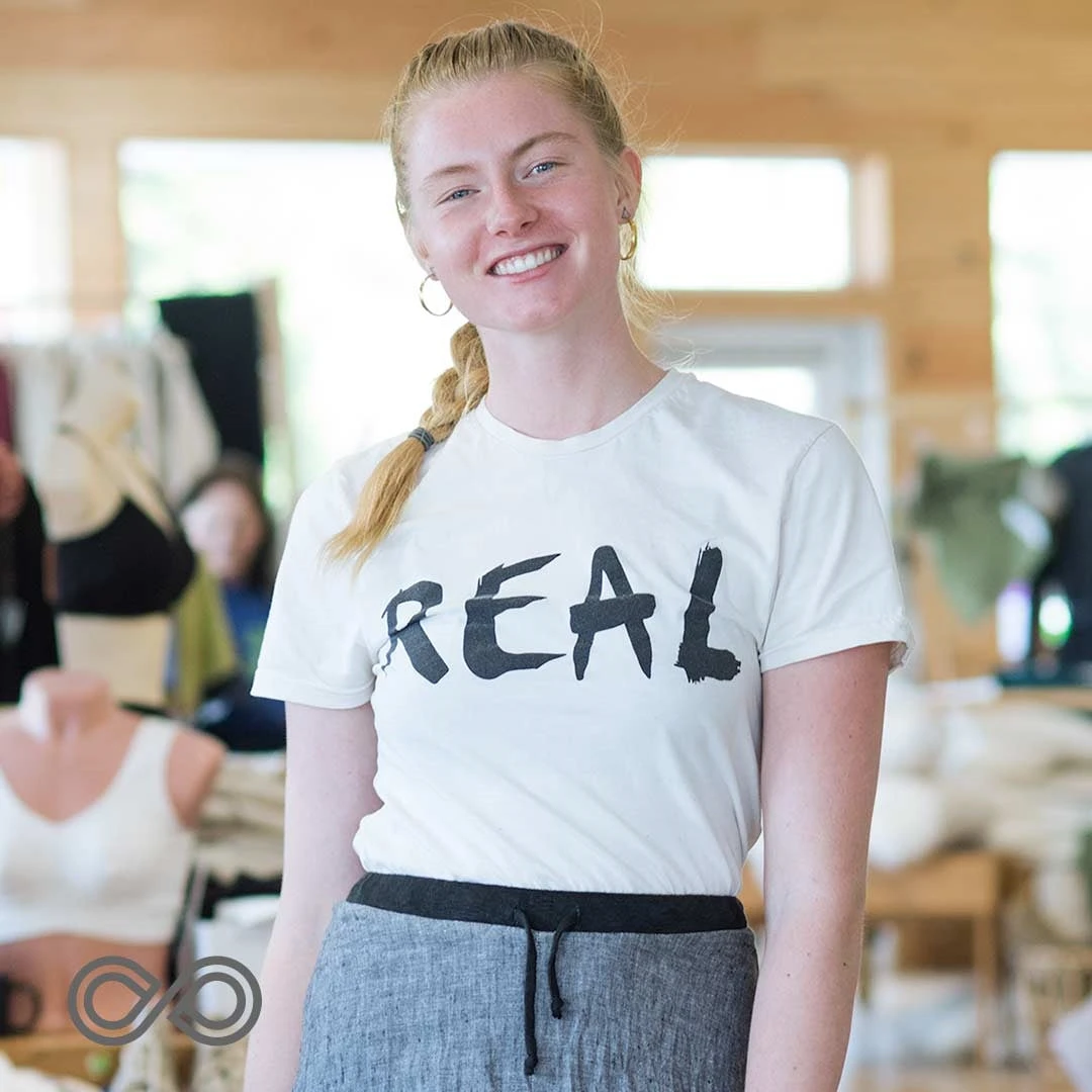 PUREVALLEY 100% Organic Prima Cotton T-Shirt - Unisex, Soft & Comfortable Fit for Men & Women 3 T-Shirts PUREVALLEY 100% Organic Prima Cotton T-Shirt (Unisex) - Real Women