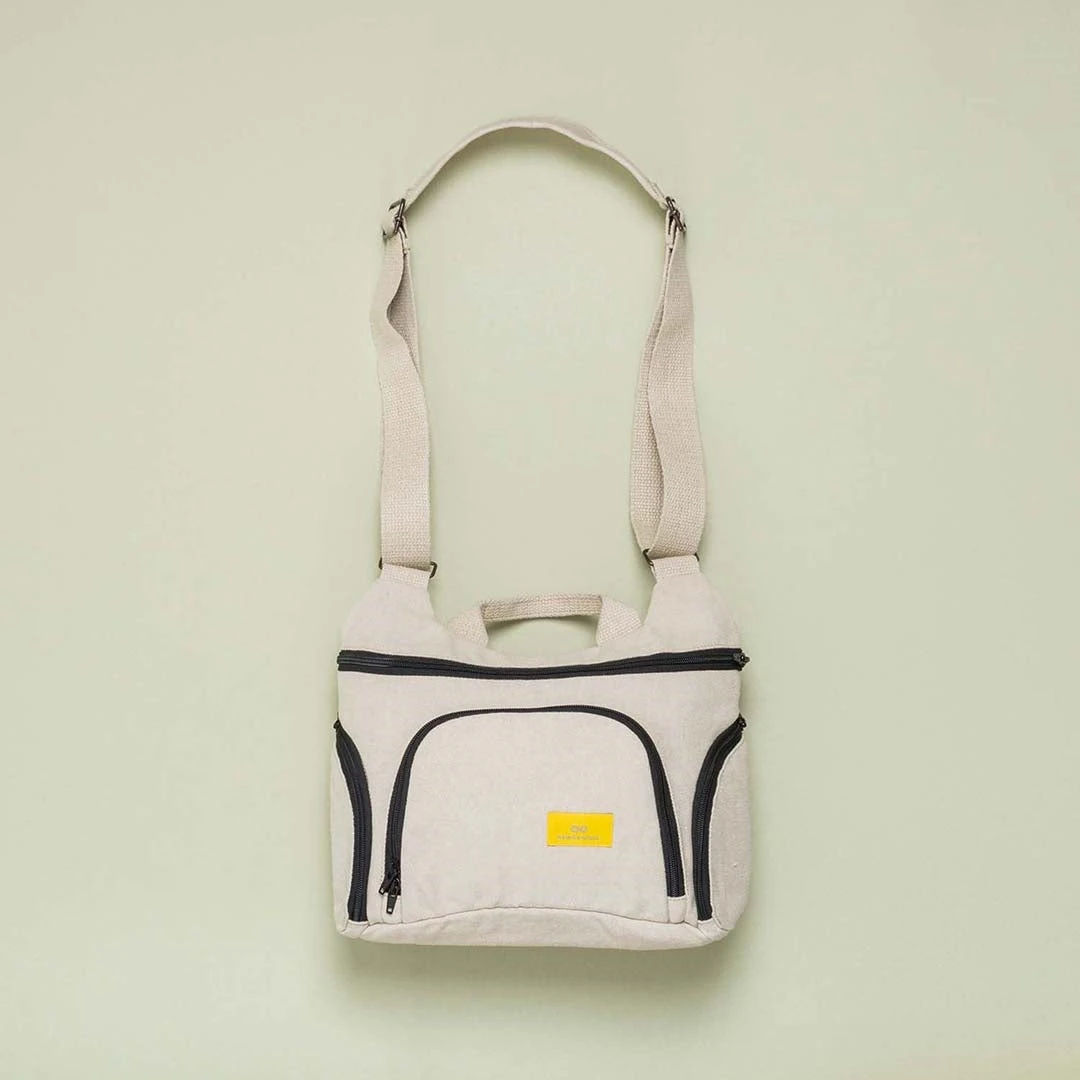 Vendor-unknown ShoesBags&More LIVERPOOL Organic Hemp Camera Bag - Eco-Friendly & Plastic-Free 4 Vendor-unknown ShoesBags&More LIVERPOOL Organic Hemp Camera Bag (Plastic-free)