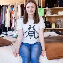 PUREVALLEY 100% Organic Prima Cotton T-Shirt - Bee Print Unisex Tee for Men & Women 10 T-Shirts PUREVALLEY 100% Organic Prima Cotton T-Shirt (Unisex)- Bee Women