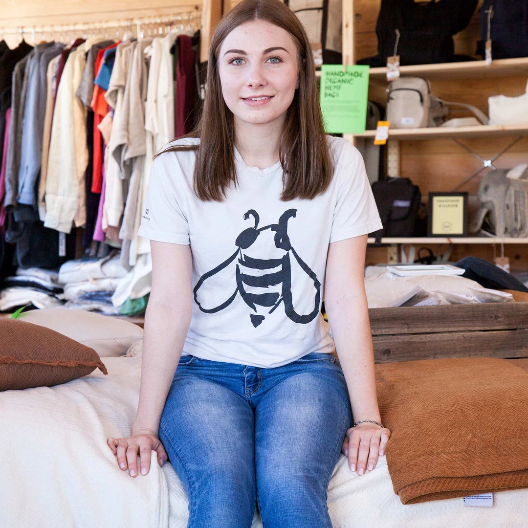 PUREVALLEY 100% Organic Prima Cotton T-Shirt - Bee Print Unisex Tee for Men & Women 3 T-Shirts PUREVALLEY 100% Organic Prima Cotton T-Shirt (Unisex)- Bee Women